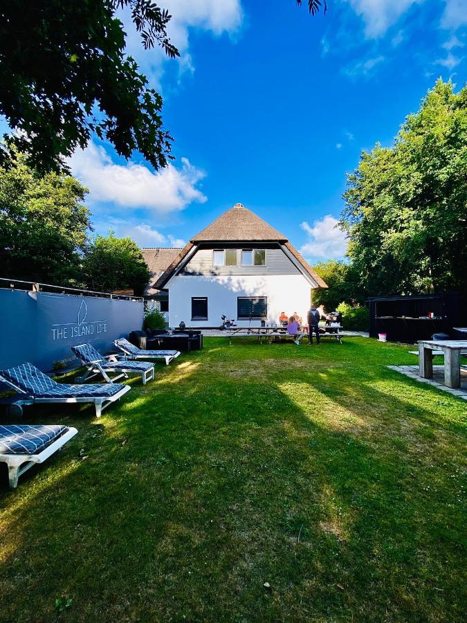 The Island Life Texel - Wellness Bed & Breakfast Де Коох Екстериор снимка
